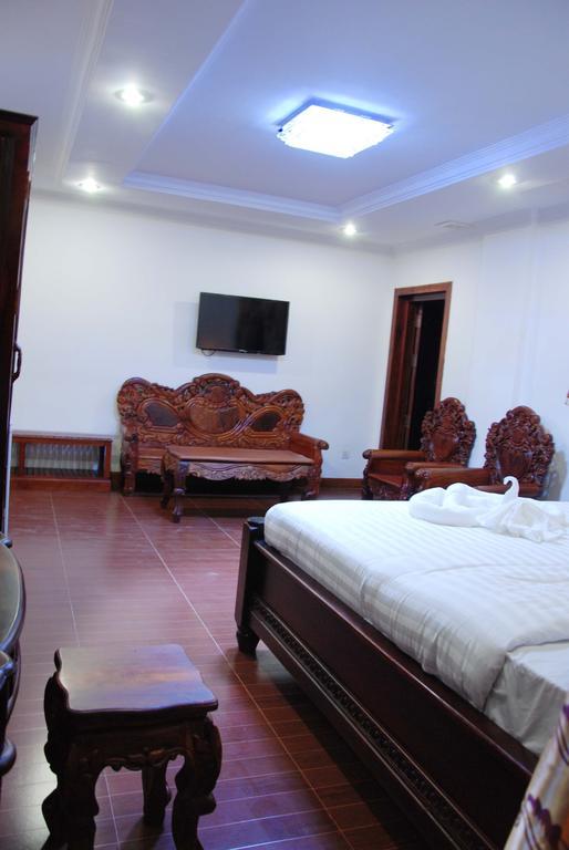 Emerald Bb Battambang Hotel מראה חיצוני תמונה