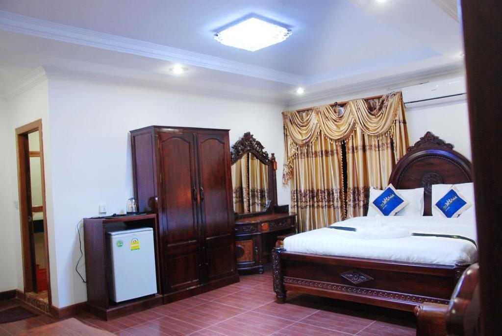 Emerald Bb Battambang Hotel מראה חיצוני תמונה