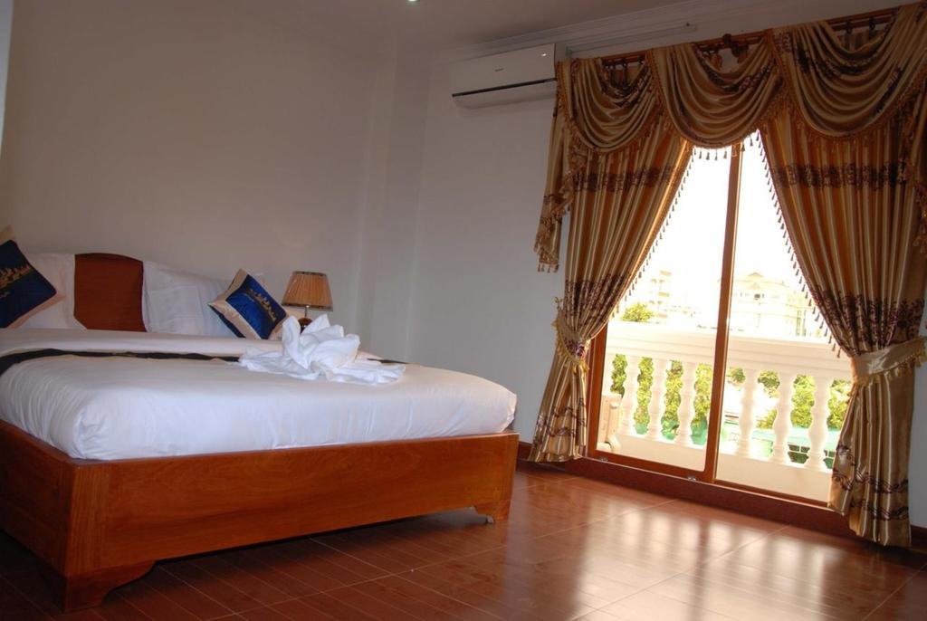 Emerald Bb Battambang Hotel מראה חיצוני תמונה