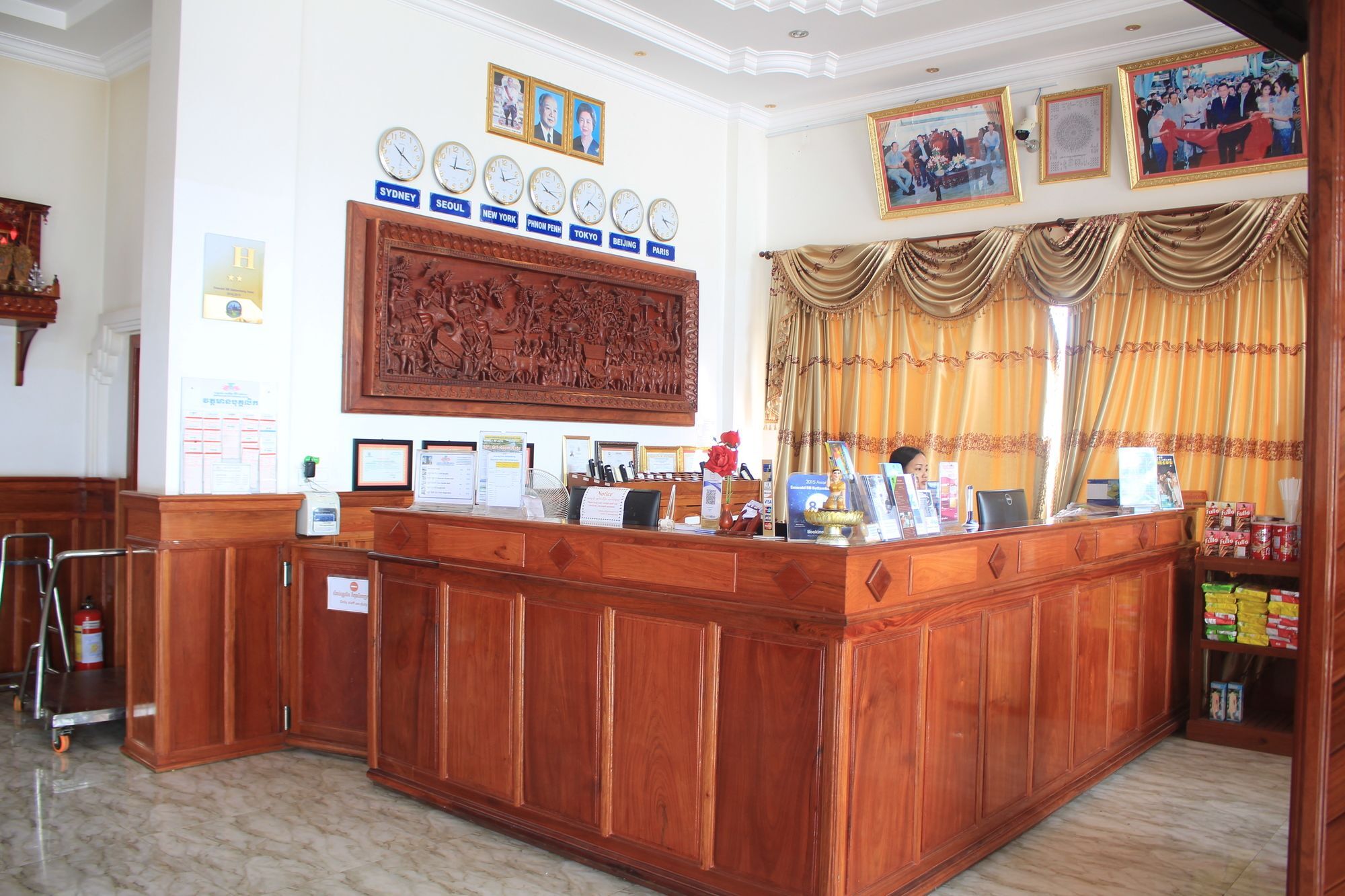 Emerald Bb Battambang Hotel מראה חיצוני תמונה